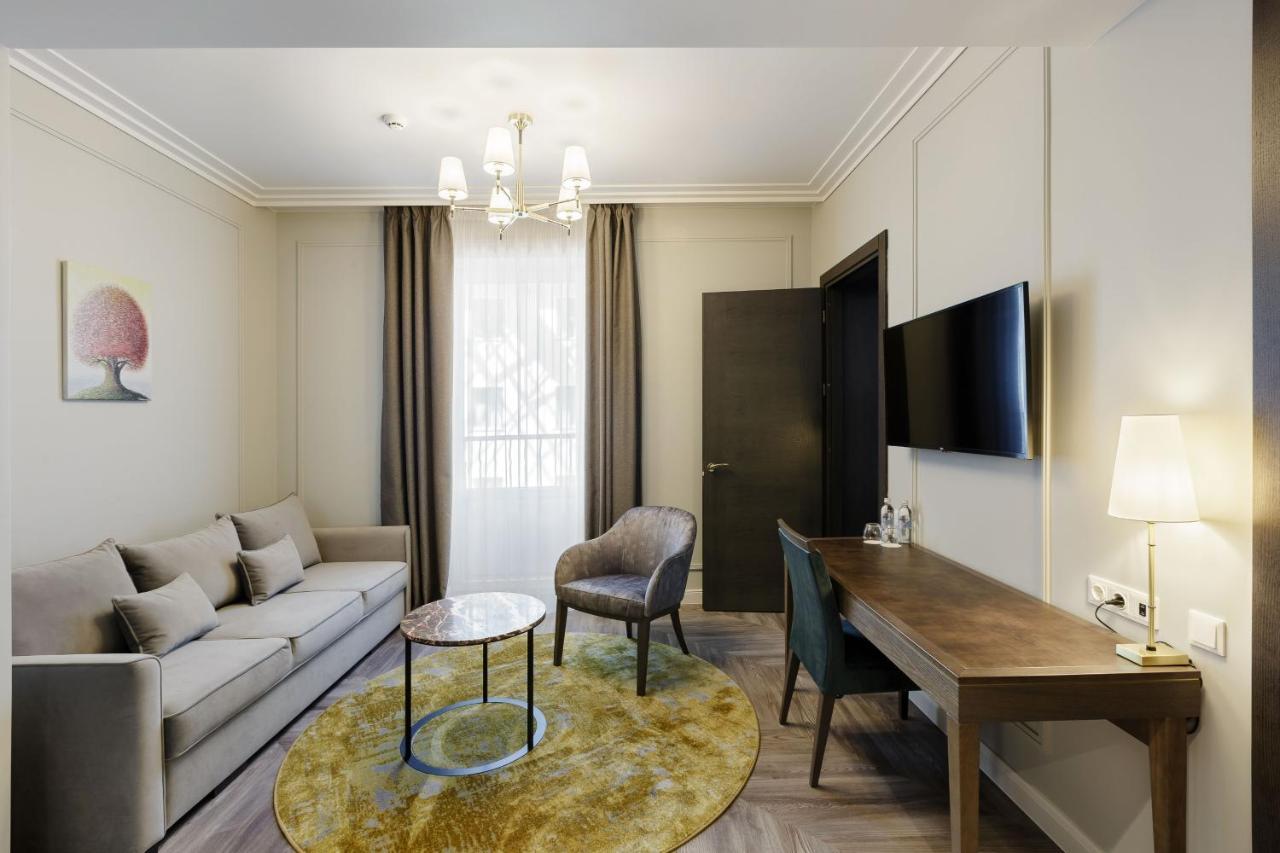 Victoria Hotel Κλαϊπέντα Εξωτερικό φωτογραφία