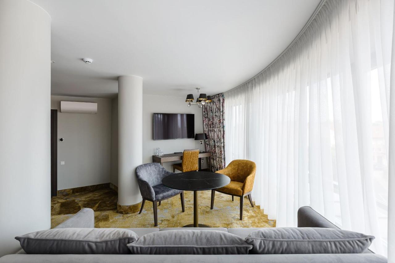 Victoria Hotel Κλαϊπέντα Εξωτερικό φωτογραφία